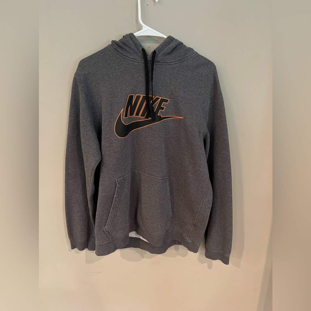 GREY NIKE HOODIE